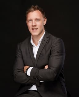 Tobias Holmgren